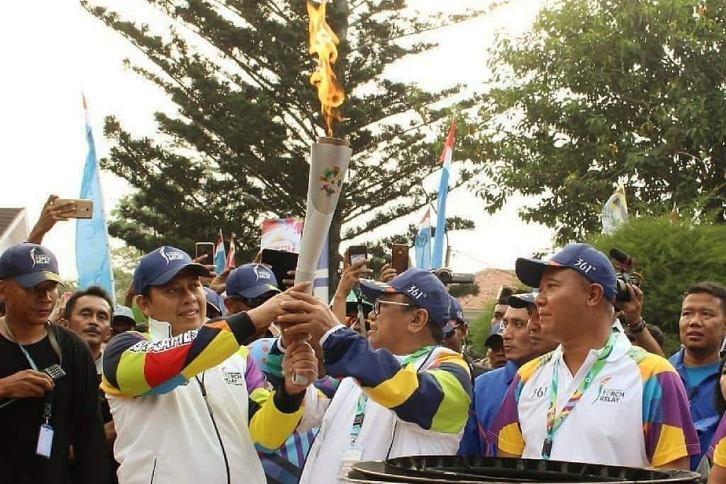  Obor Api Asian Games di Cianjur Disambut Meriah