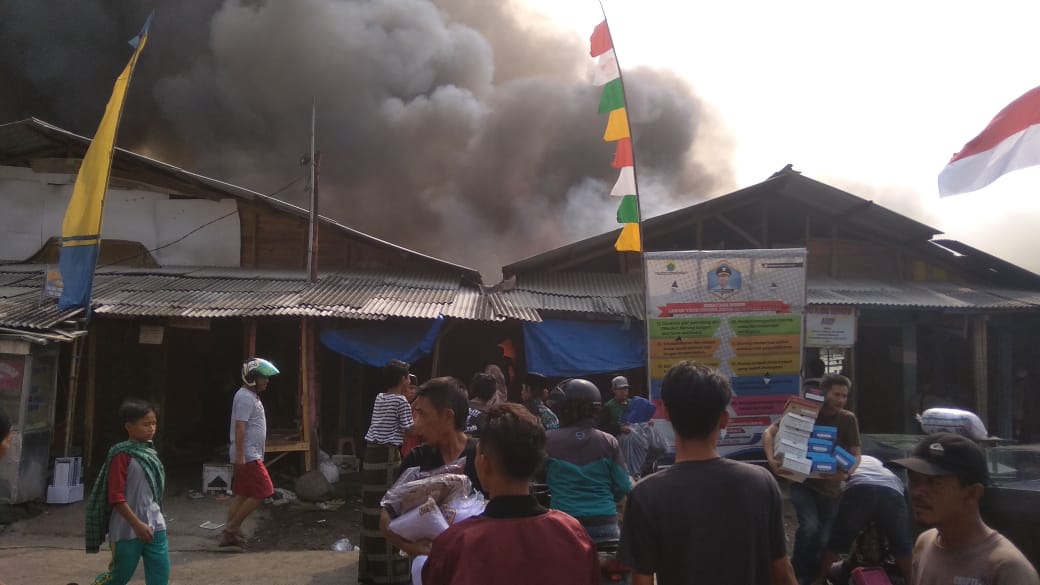  Pasar Ciranjang Ludes Terbakar, Dugaan Sementara Akibat Korsleting Listrik