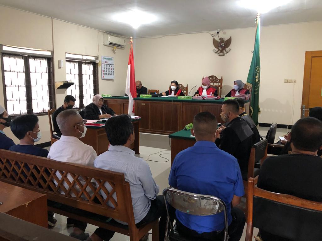  Sidang Perdana Kasus Pelemparan Bom Molotov Kantor DPC PDIP Cianjur Dimulai