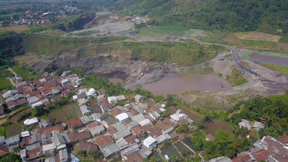 Empat Kampung di Desa Sukaratu Cianjur Terdampak Pencemaran Tambang Pasir