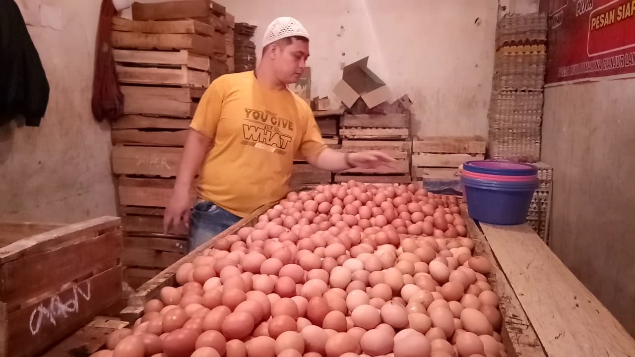  Harga Telur Ayam di Pasar Tradisional Cianjur Capai Rp. 24 Ribu per Kg