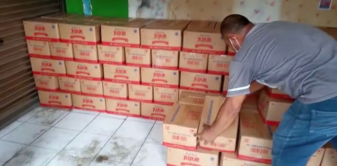  Penuhi Kebutuhan Masyarakat, Bulog Subdrive Cianjur Distribusikan Minyak Goreng
