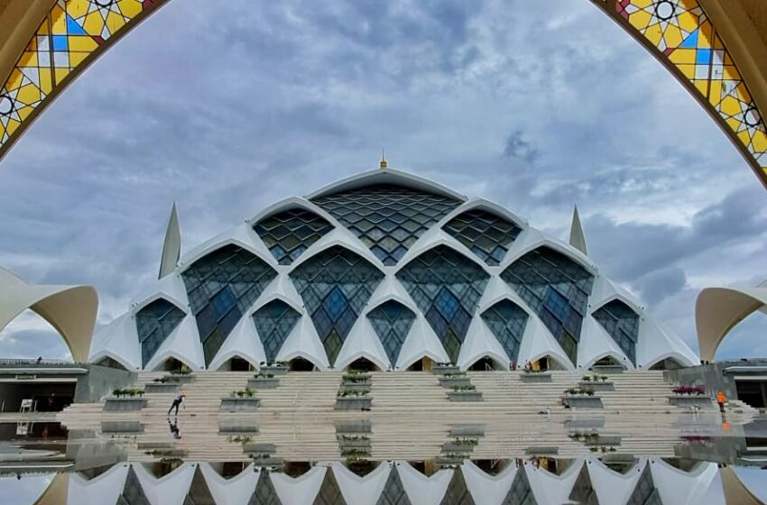 Sudah 97 Persen, Masjid Al-Jabbar Wujudnya Lebihi Ekspektasi Ridwan Kami