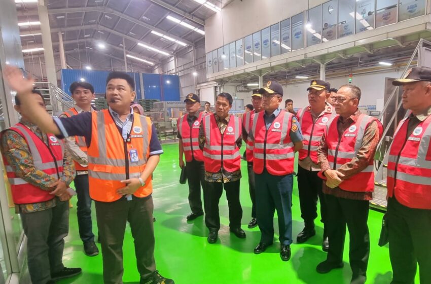  Tim Wantannas RI Kunjungi Pabrik AQUA Mekarsari Sukabumi, Bahas Ketahanan Air Nasional