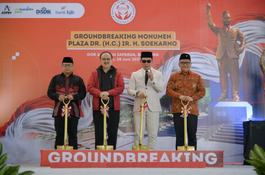  Ridwan Kamil Lakukan Peletakan Batu Pertama Pembangunan Monumen Plaza Soekarno