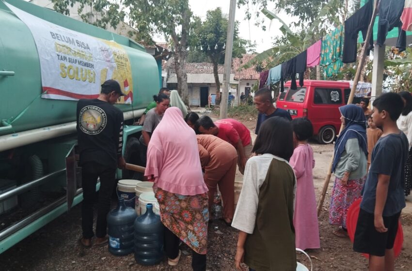  Hujan Tak Kunjung Turun, Teh Metty Golkar Kirim Bantuan  Air Bersih ke Peloksok Rawan Kekeringan