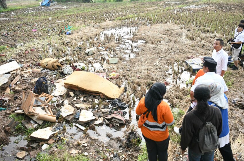 Pj. Gubernur Jabr Cek Kondisi Banjir di Tiga Kelurahan Sukabumi