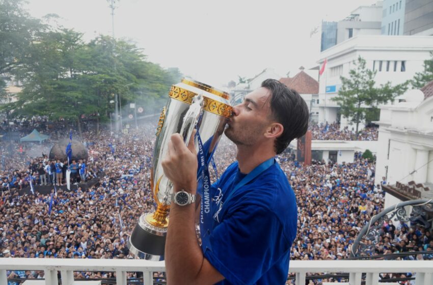  KDM Beri Bonus Rp1 Miliar untuk Persib Bandung Usai Juara Super League 2025/2026